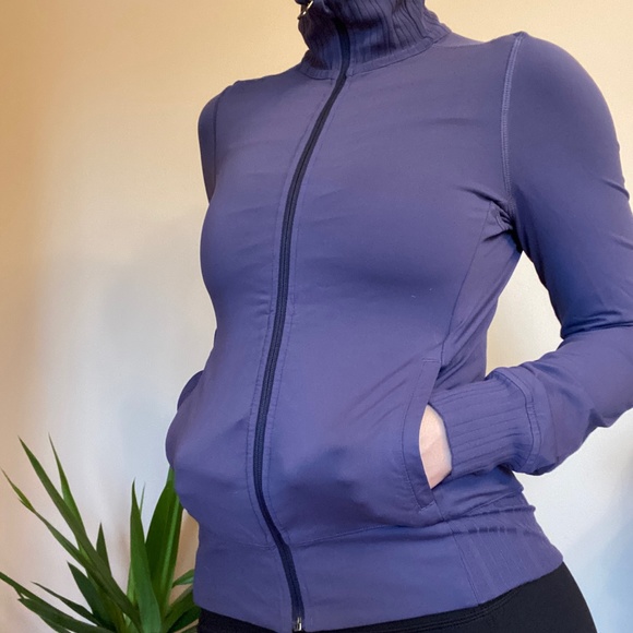 Lululemon Reversible Jacket - Picture 16 of 16